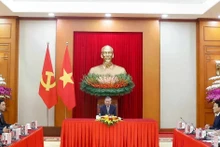 당 서기장, 이재명 대통령과 전화 회담..."정치적 신뢰 강화"