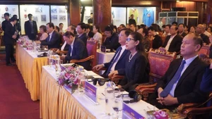 이번 회의에서는 문화가 중요한 내생적 자원으로서 갖는 역할을 강조했다.