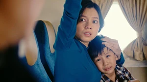 베트남 항공사의 실제 사건을 바탕으로 한 액션 영화 ‘뜨 찌엔 쪤 콩’(Hijacked)이 이번 프로그램의 일환으로 상영될 예정이다. (사진: 갤럭시)