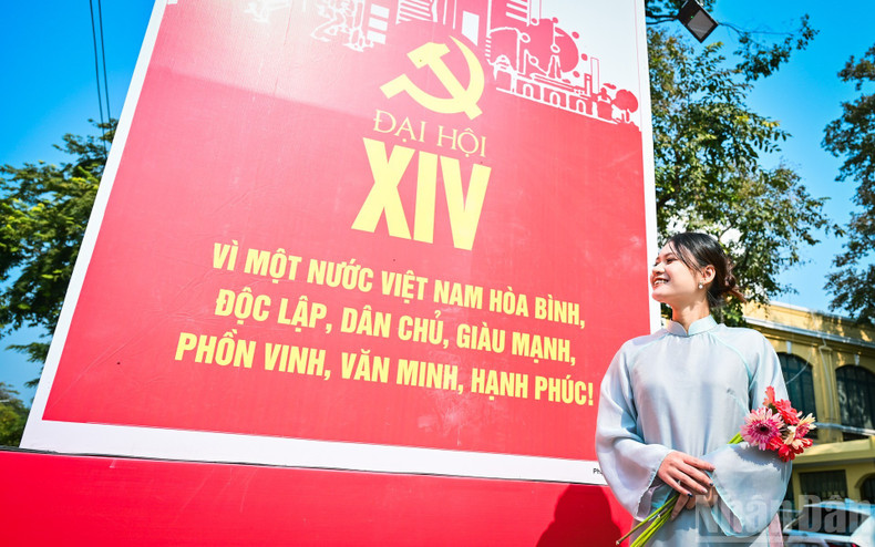 각계각층의 시민들이 국가적으로 중요한 이번 정치 행사에 관심을 집중하고 있다.