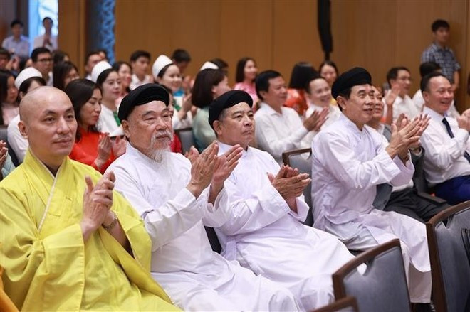 출범식에 참석한 대표자들 (사진: VNA)