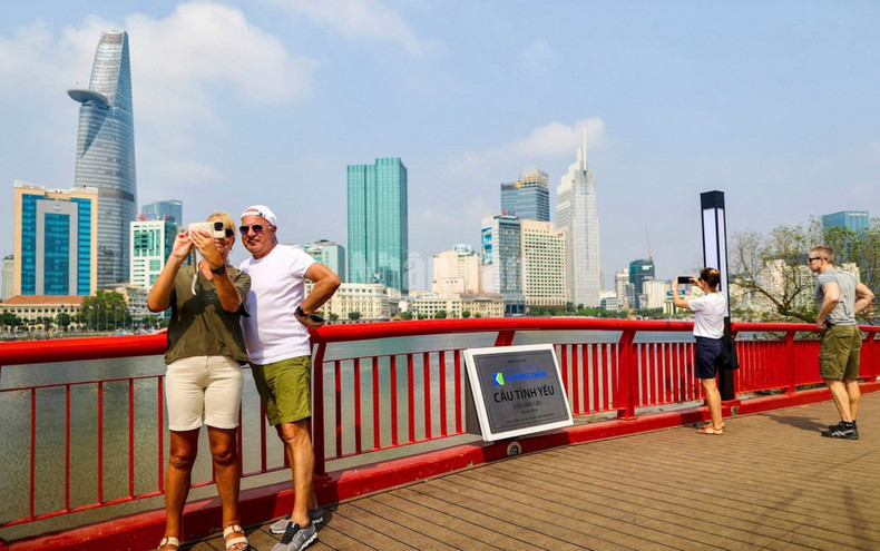 이 공원은 빠르게 방문객과 젊은이들의 인기 촬영·휴식 명소가 되었다. 경관 개선을 넘어, 이곳은 지역의 ‘녹색 허파’ 역할을 한다.