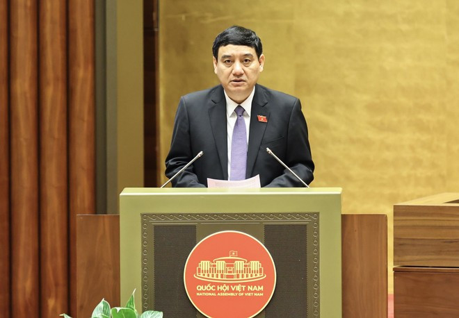 응우옌 닥 빈 국회 문화사회위원회 위원장이 행사에서 발언하고 있다. (사진: VNA)