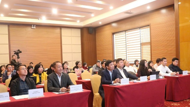 행사에 참석한 대표자들.