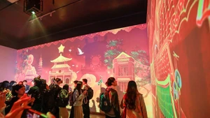 이번 행사의 하이라이트는 첨단 도구의 활용이다. (사진: VNA)