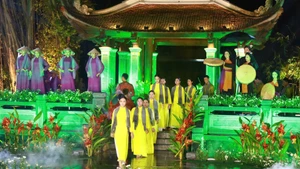 하노이, 미래 향한 ‘날개짓’