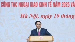 민족의 강력한 발전을 바탕으로 한 경제외교의 대전환