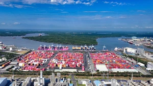 항만 인프라 혁신에 높아지는 국가 위상