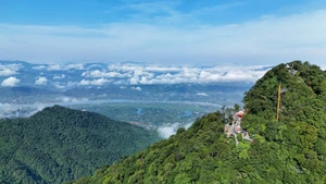 하노이 외곽 관광 ‘금광’ 개발