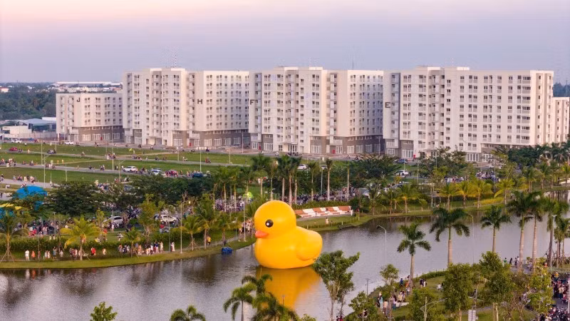 현대적이고 편리한 사회주택 단지는 주민들의 삶의 질을 높이는 데 기여하고 있습니다.