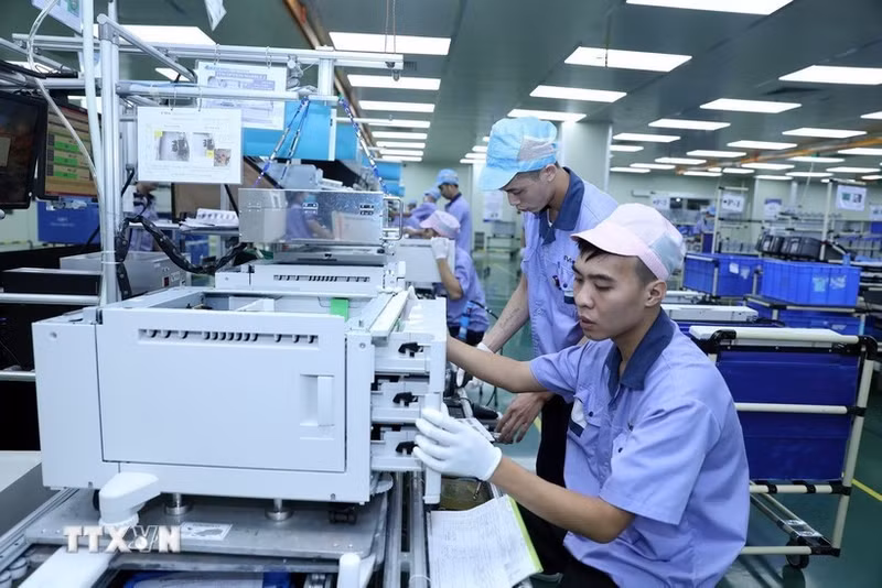 VSIP 하이퐁 산업 및 도시 단지에 위치한 홍콩(중국) 투자 기업인 EVA 프리시전 인더스트리얼(EVA Precision Industrial Co., Ltd.)는 사무기기용 전자 부품을 전문 제조하고 있다. (사진: VNA)