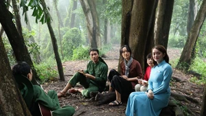 5일 유튜브를 통해 공개된 '베트남 진화(Tinh Hoa)' 뮤직비디오 오프닝 장면. (사진 제공: Tinh Hoa Việt 2025 어워드)