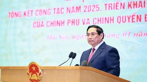 팜민찐 총리가 회의에서 발언하고 있다. (사진: VNA)