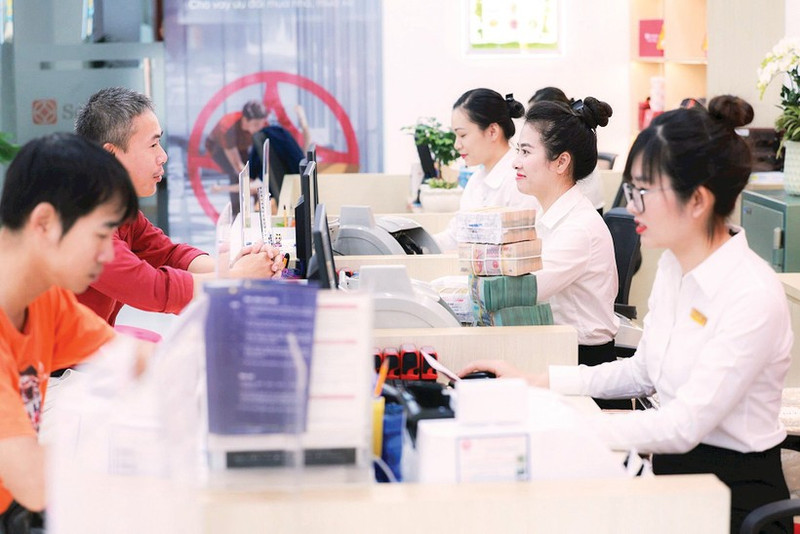 많은 은행들이 유휴 자금을 유치하기 위해 추가 금리를 적용하는 정책을 시행하고 있다.