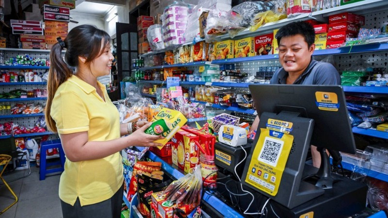 내년 1월 1일부터 가족 기업과 개인 사업자는 실제 매출에 근거해 세금을 납부하는 방식으로 납부하게 된다. (사진: DAT THANH)