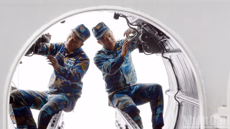 주간 '기술의 날'에 진행되는 기술 정비 활동.