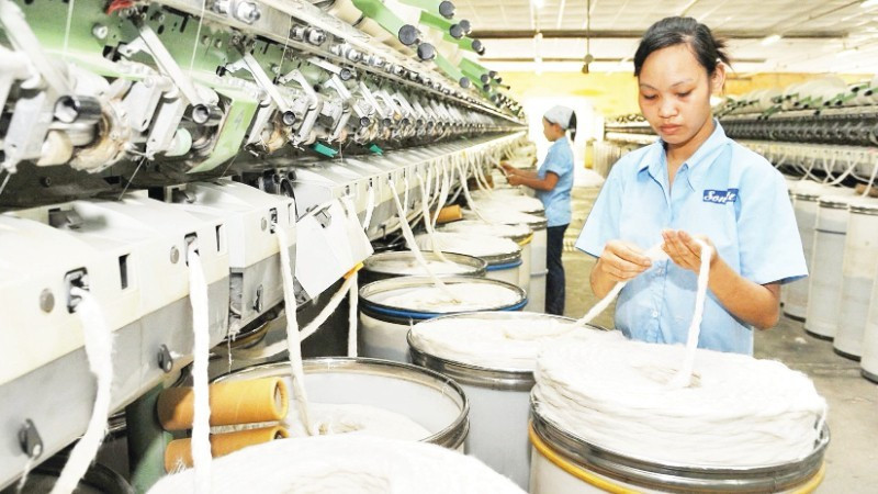 손남섬유의류주식회사(닌빈) 근로자들. (사진: 칸 안)