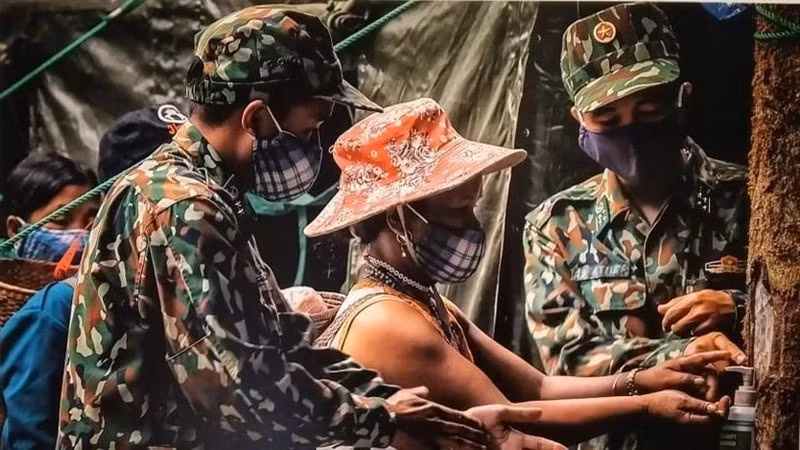 다낭의 후인 반 쭈옌(Huynh Van Truyen)이 촬영한 ‘코로나19 방역을 위한 국경 통제소’ 시리즈의 사진이 제1회 ‘국경의 자부심’ 사진 공모전에서 1등상을 수상했다.