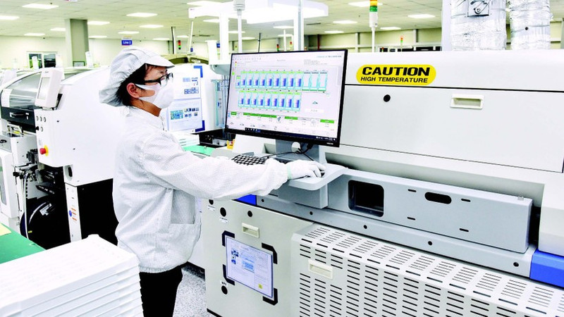 꽝닌에 위치한 100% 한국 투자 기업 범진전자비나유한책임회사의 전자부품 생산라인. (사진: 쩐하이)