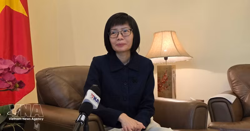 톤 티 응옥 흐엉 주아세안 베트남 상임대표 대사가 베트남통신사(VNA)와 인터뷰를 하고 있다. (사진: VNA)