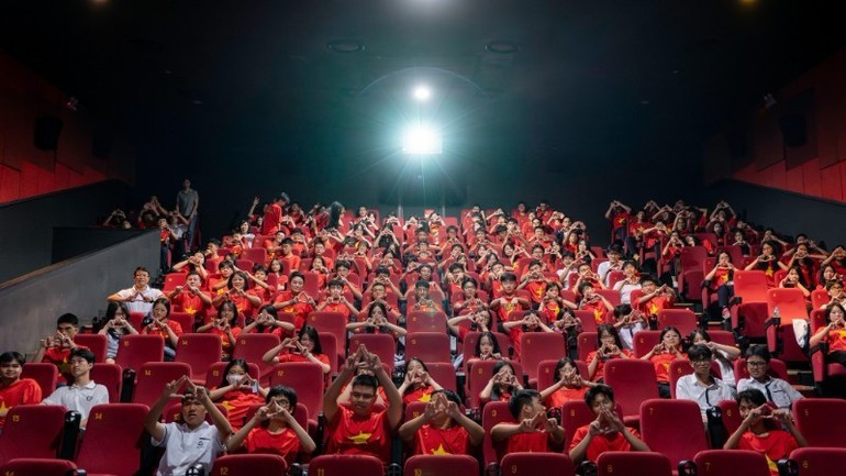 'Mua Do'(붉은 비)의 상영회에는 주로 젊은 관객들이 몰렸다.