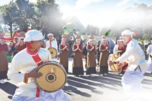 소수 민족의 문화 공연