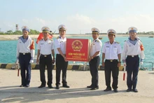 국가선거위원회는 쯔엉사 특별구 내 여러 투표소에서 조기 투표를 승인했다. (사진: 득 투)