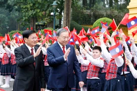 새로운 발전 단계에서 동행하는 베트남과 라오스