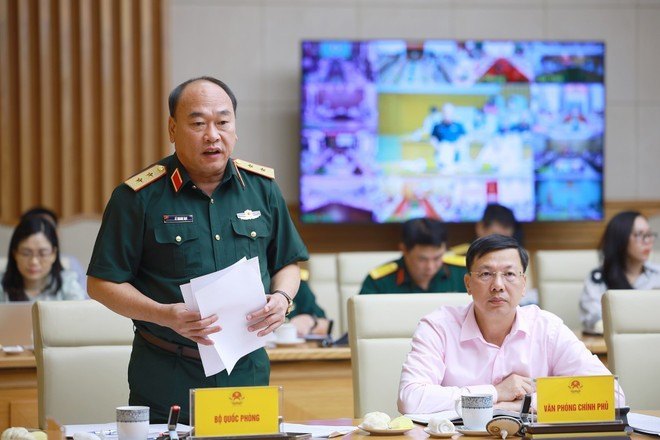 레 꽝 다오 베트남 인민군 참모총장 부참모장이 행사에서 발언하고 있다. (사진: VNA)