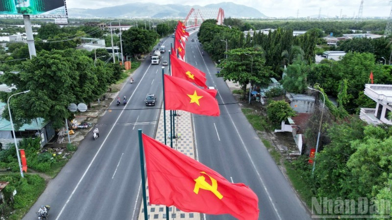 2025~2030년 임기 제1차 당 대회를 앞둔 호찌민시의 모습. (사진: THE ANH)