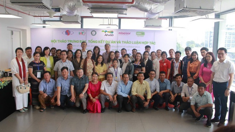 워크숍에 참석한 대표단.