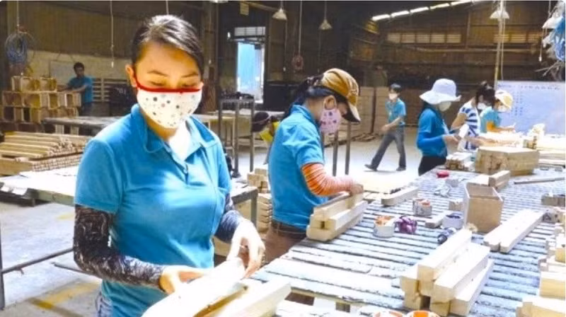 중동 분쟁이 일단락되면 올해 중반부터는 소비와 재건에 사용되는 수출 목재제품 등의 수입 수요가 회복세를 보일 것으로 전망된다.