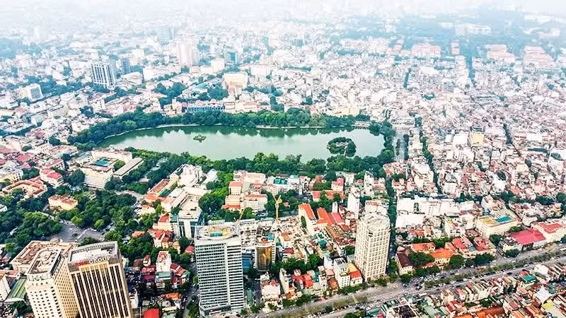 100년을 내다보는 마스터플랜의 실행은 현재 수도가 직면한 주요 문제점들을 해결해야 한다. 사진: KHIEU MINH