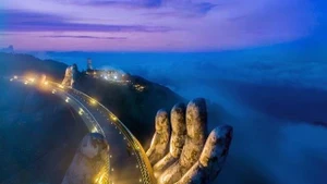 2026년 타임아웃이 선정한 세계에서 가장 아름다운 다리 중 하나로 꼽힌 골든브릿지. (사진 제공: Hello Viet Nam)