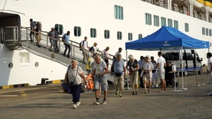  22일 호찌민시에 입항한 이탈리아 크루즈선 코스타 델리지오사호.