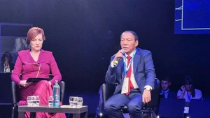 응우옌 반 흥 문화체육관광부 장관이 MONDIACULT 2025 회의에서 연설하고 있다. (사진: 문화체육관광부)