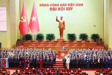 제14차 전국 당대회에서 선출된 제14기 당 중앙위원회 의원들.(사진: VNA)