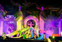 실 뽑기를 재현한 모습.