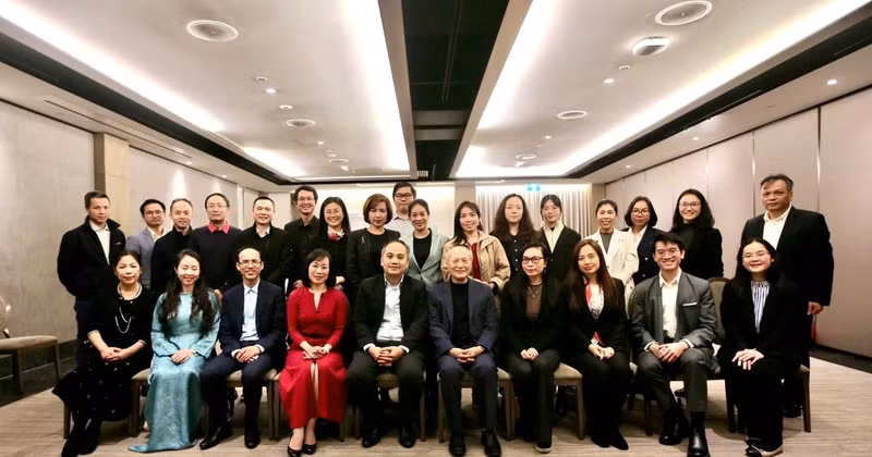 대표단이 오클랜드에서 베트남 교민 사회와 간담회를 갖고 있다. (사진: 해외베트남인국가위원회 제공)