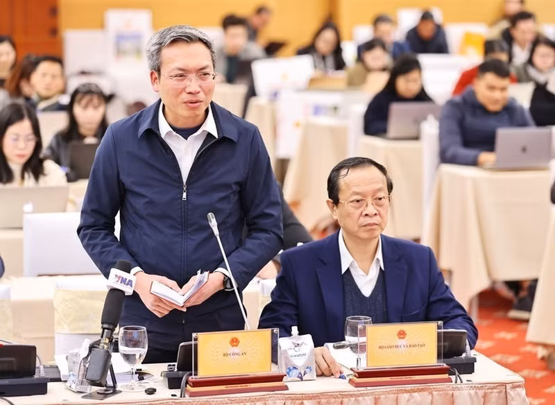 응우옌꾸옥또안 공안부 사무국장(소장) 겸 대변인이 기자회견에서 발언하고 있다. (사진: VNA)