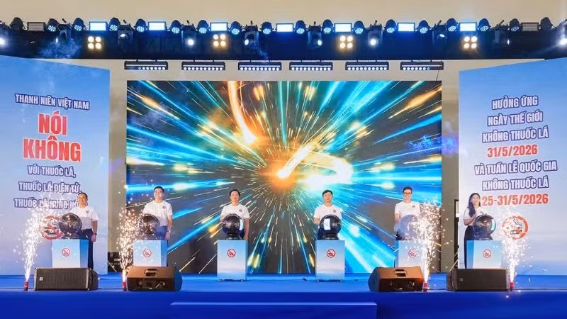 호찌민 공산주의 청년동맹 중앙위원회, 보건부, 세계보건기구(WHO), 그리고 관련 기관 대표들이 5월 31일 ‘세계 금연의 날’과 2026년 ‘전국 금연 주간’에 맞춰 금연 캠페인을 시작했다.