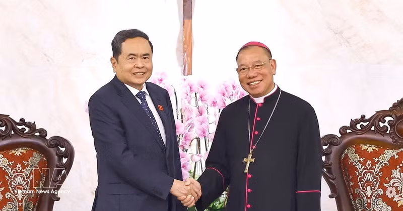 국회의장, 하노이 대교구에 부활절 축하 인사