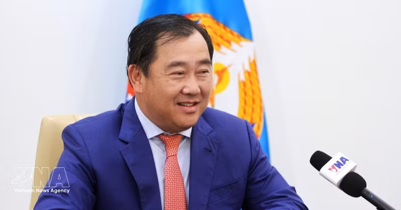 수오스 야라 캄보디아 인민당(CPP) 대외관계위원회 제1부위원장 겸 CPP 대변인이 베트남통신(VNA)과 인터뷰를 하고 있다. (사진: VNA)