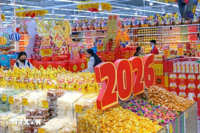 껀터 GO! 슈퍼마켓의 설 명절 판매대. (사진: VNA)