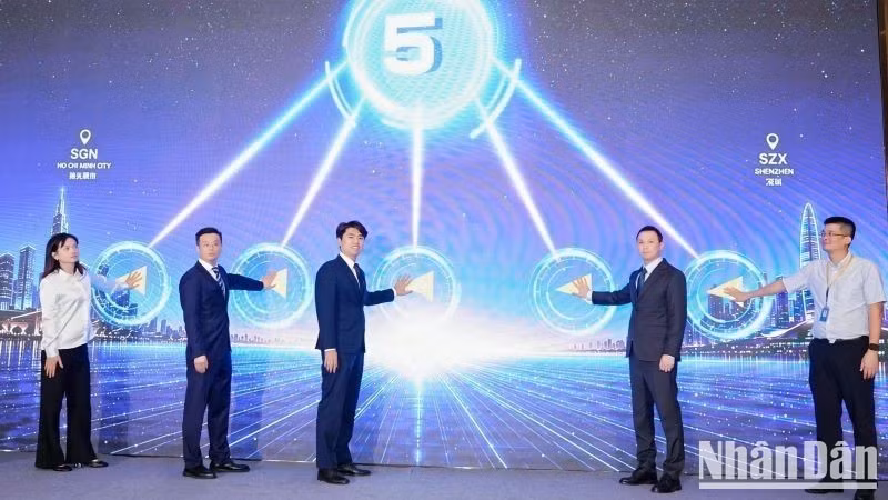 비엣트래블항공이 8월 15일부터 호찌민시·선전 노선의 공식 운항을 발표하고 있다.
