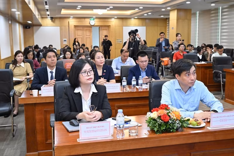 '식품 및 FMCG 산업의 그린 소비 및 디지털 전환 물결 대응' 워크숍 현장.