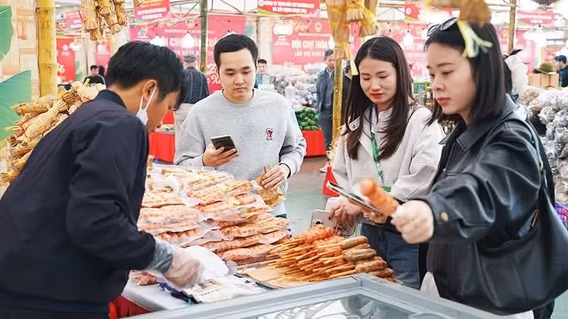 국내 소비는 여전히 밝은 흐름을 이어가며 8.45% 증가했다. (사진: BAC SON)