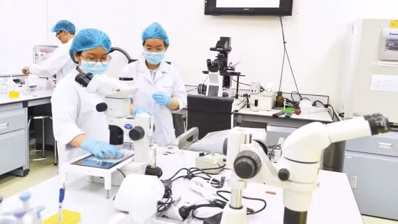 호찌민시 베트남국립대학교의 한 실험실.