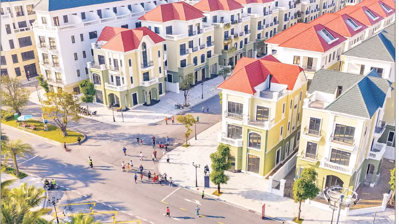 오션파크 도시 지역은 베트남에서 EDGE 기준을 인증받은 친환경 건축 프로젝트 중 하나이다.