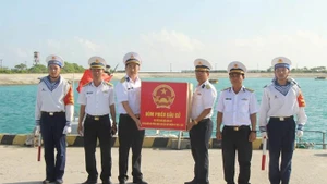 국가선거위원회는 쯔엉사 특별구 내 여러 투표소에서 조기 투표를 승인했다. (사진: 득 투)